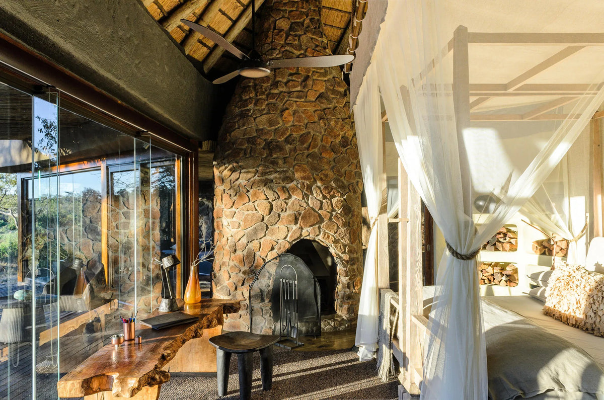 Room gallery image 1.